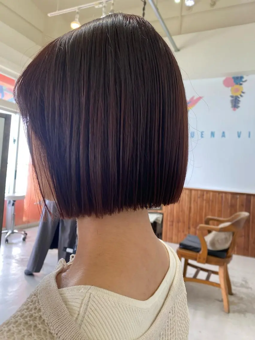 ミディアム Lisa 海外風スパイラルのヘアスタイル