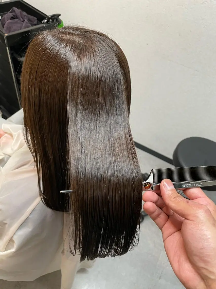 ミディアム カット ヘアカラー 縮毛矯正 トリートメント 断られる髪に答えを ♣️井上秀樹♠️のヘアスタイル