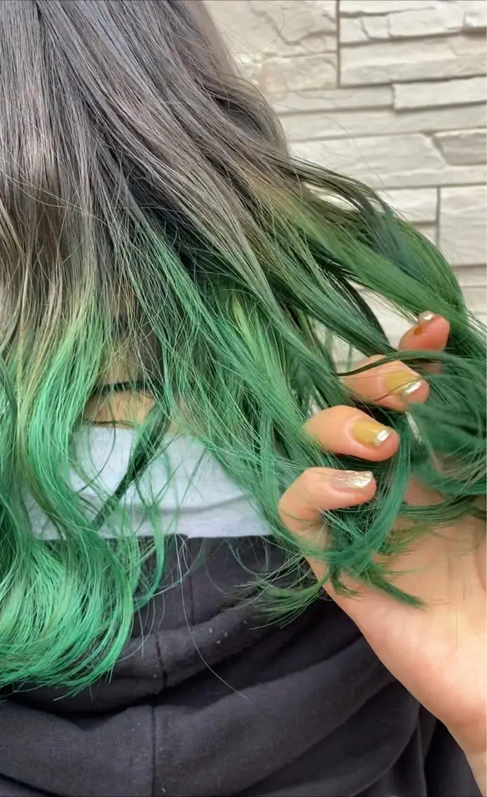 セミロング カラー 透明感カラーブリーチ 🌼シゲモトアヤ🌼のヘアスタイル