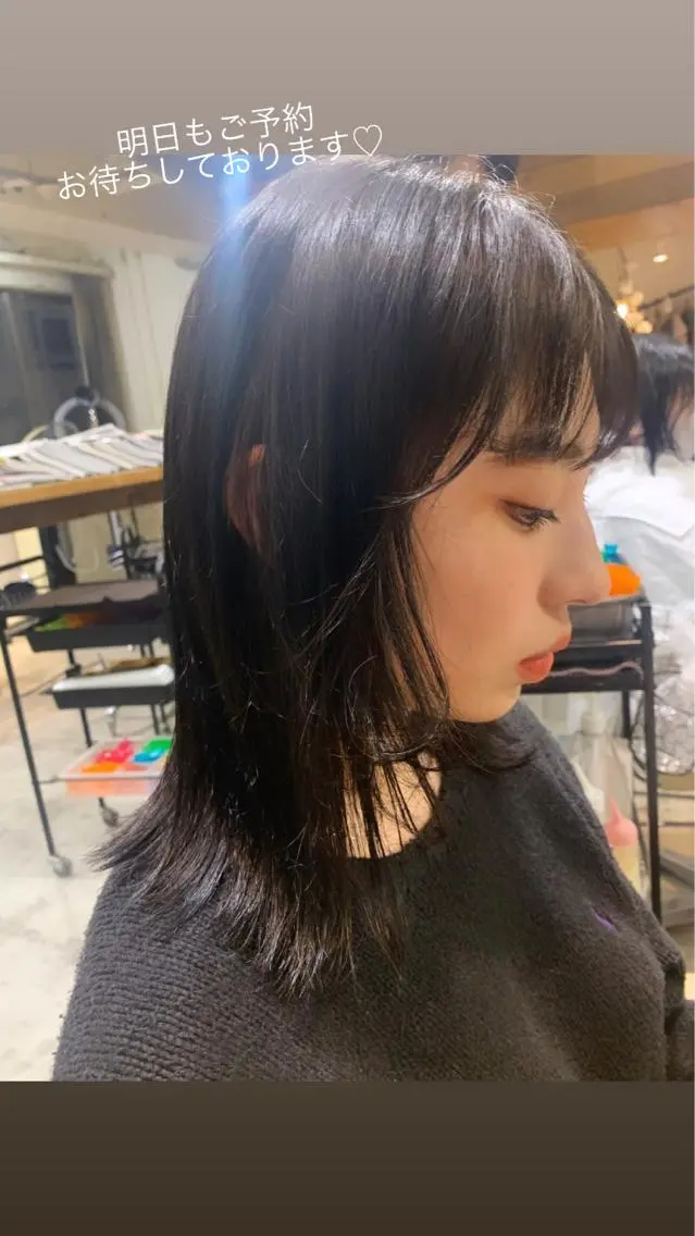 セミロング カラー グレージュ オリーブグレージュ オリーブグレー 顔周りカット レイヤーカット パーマ美容師 hanaのヘアスタイル
