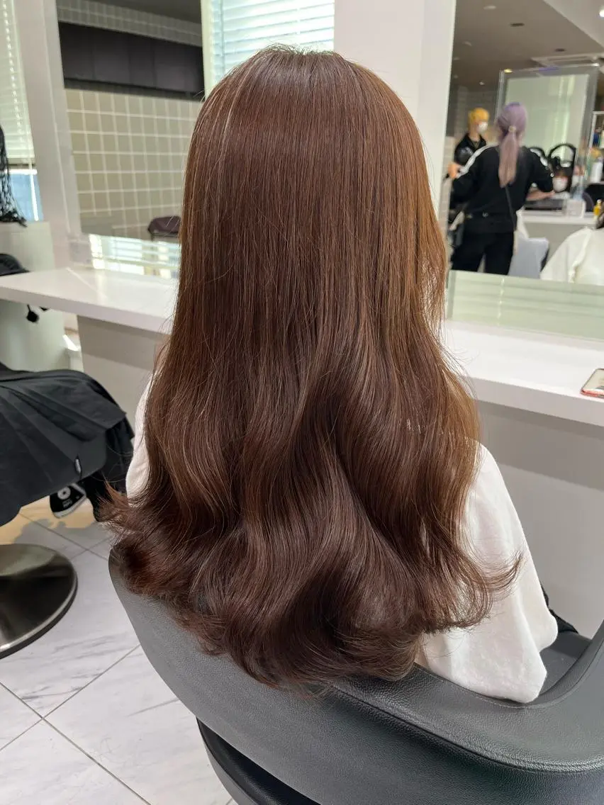 ロング ヘアカラー トリートメント 寒色/ベージュヘア ブリーチありMiOのヘアスタイル