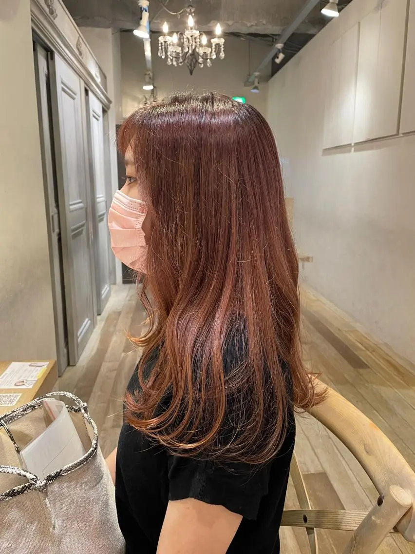 ロング カット ヘアカラー 玉邑 美菜のヘアスタイル