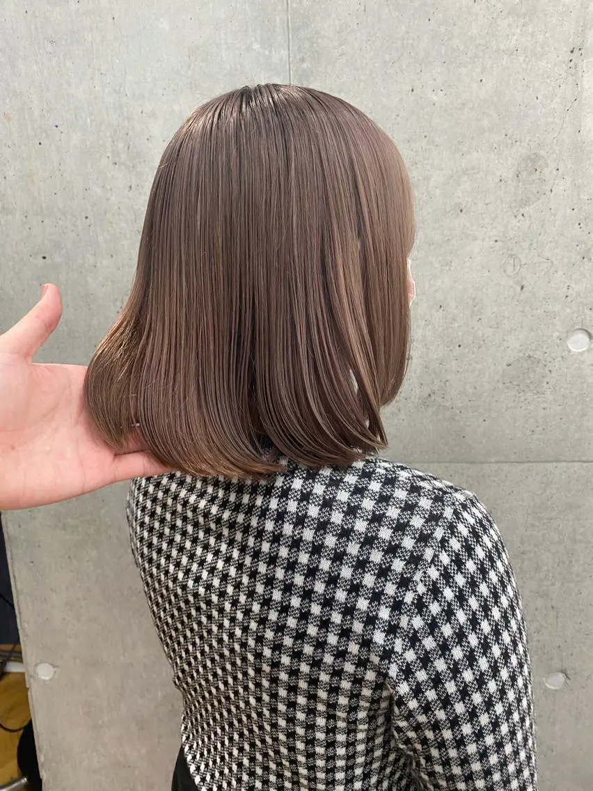 ミディアム カラー アッシュ アッシュグレー アッシュグレージュ バレイヤージュ ミストバング 韓国ヘア 🦋KIRA🦋のヘアスタイル