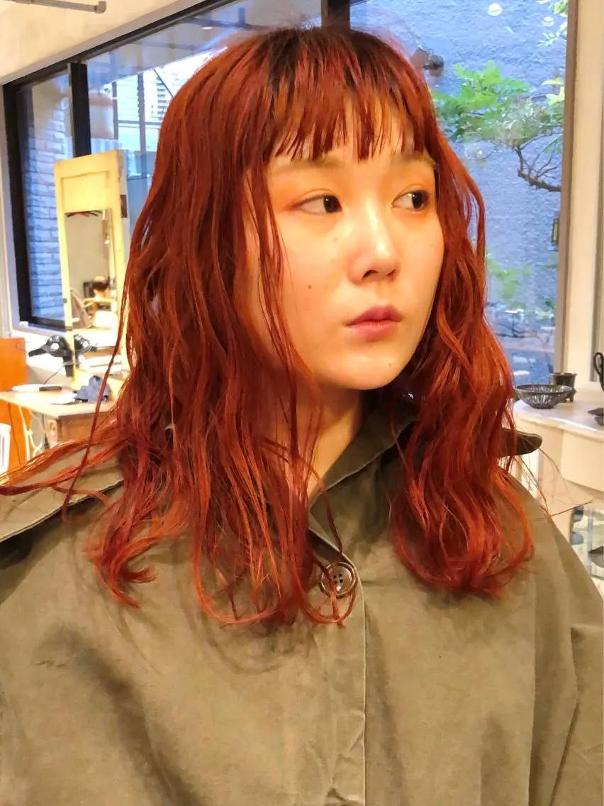 ミディアム カラー ブリーチ オレンジ ヘアカラー トリートメント ブリーチ🫴 ボブ✍️レイヤーのヘアスタイル