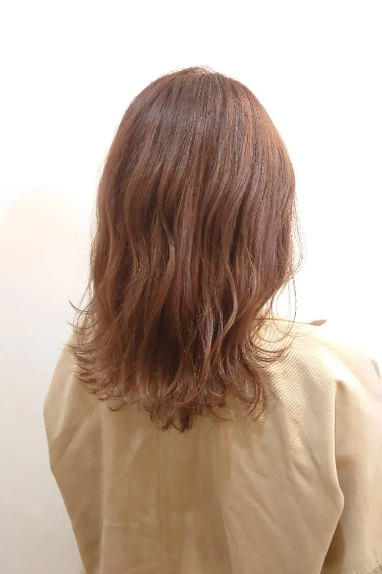ミディアム カット ヘアカラー 東梅田/艶カラー/ 大貫一輝のヘアスタイル