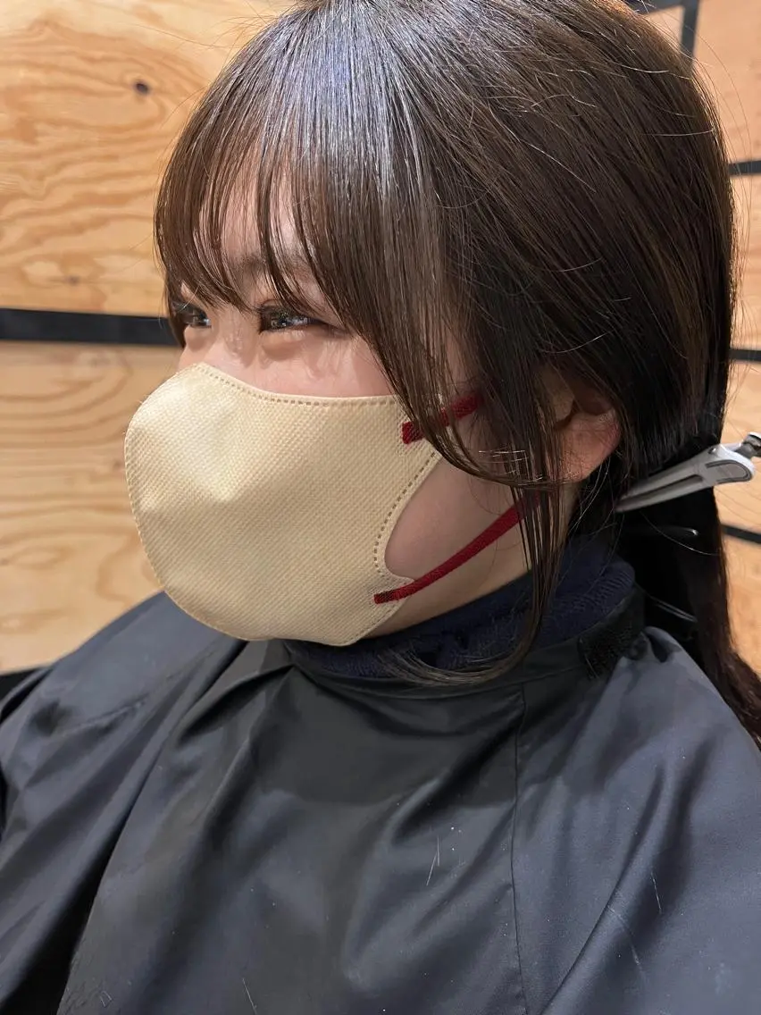 ミディアム カラー パーマ ヘアアレンジ メンズ キッズ ネイル マツエク・マツパ アイブロウ ミディアムパーマ メンズハイライト メンズパーマ ブラウンカラー ケアカラー 久木原 ゆりのヘアスタイル