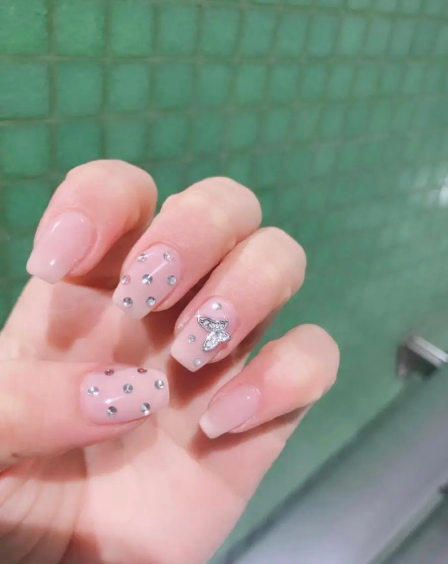 ネイル 持ち込み ニュアンスネイル ハンドネイル ハンドケア Charme. NOBUKOのネイルデザイン