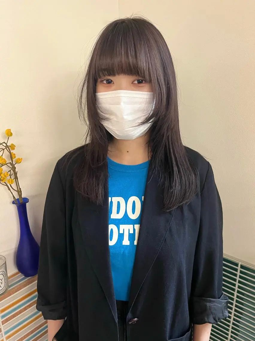 ミディアム カラー ブリーチ ラベンダーカラー ブリーチなしカラー レイヤーカット ヘアカラー トリートメント 🩷ハイトーン透明感 レイヤー🩷ユリカのヘアスタイル