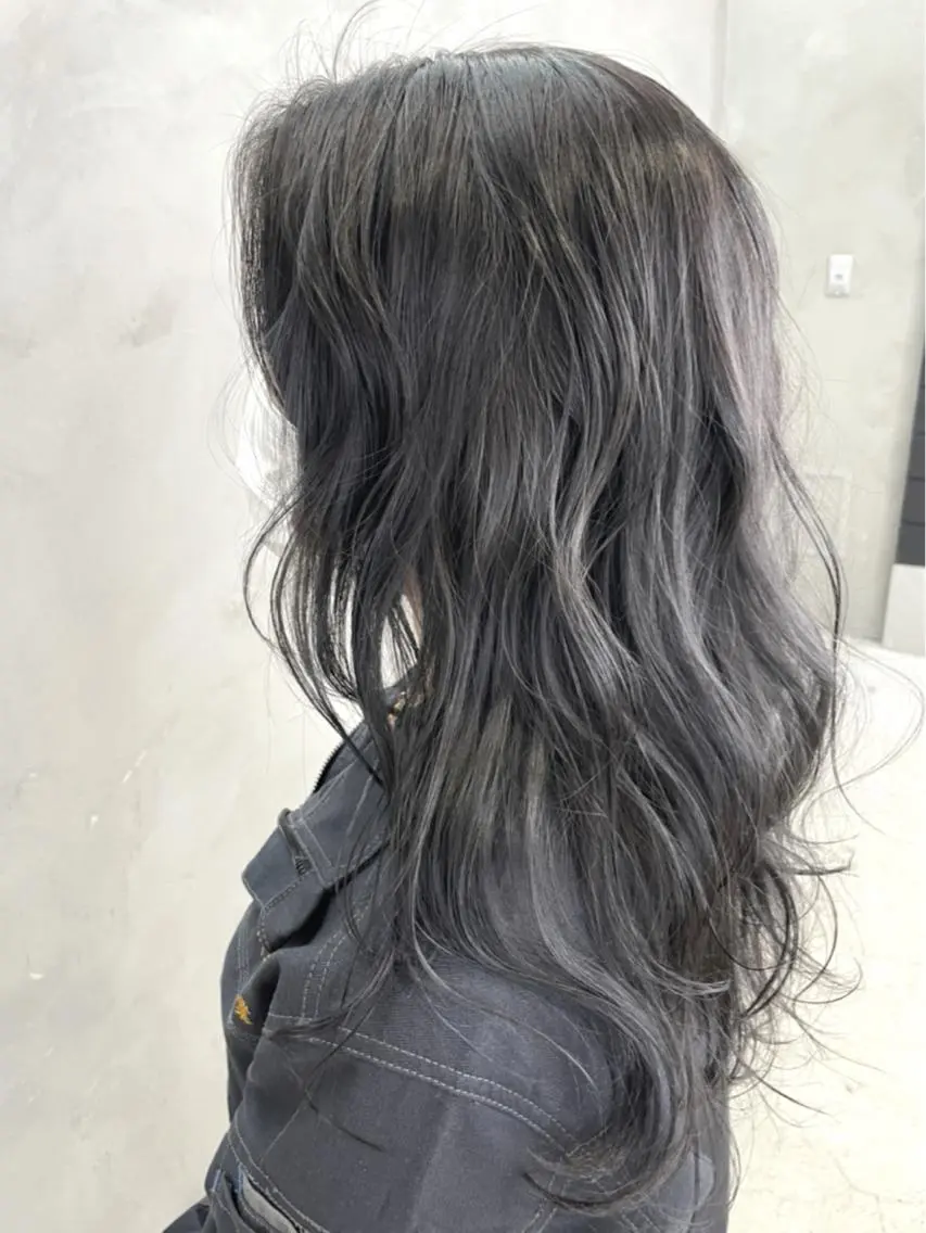 ロング ハイライト 1日1名限定価格✂️ 髪質改善サロン代表谷のヘアスタイル