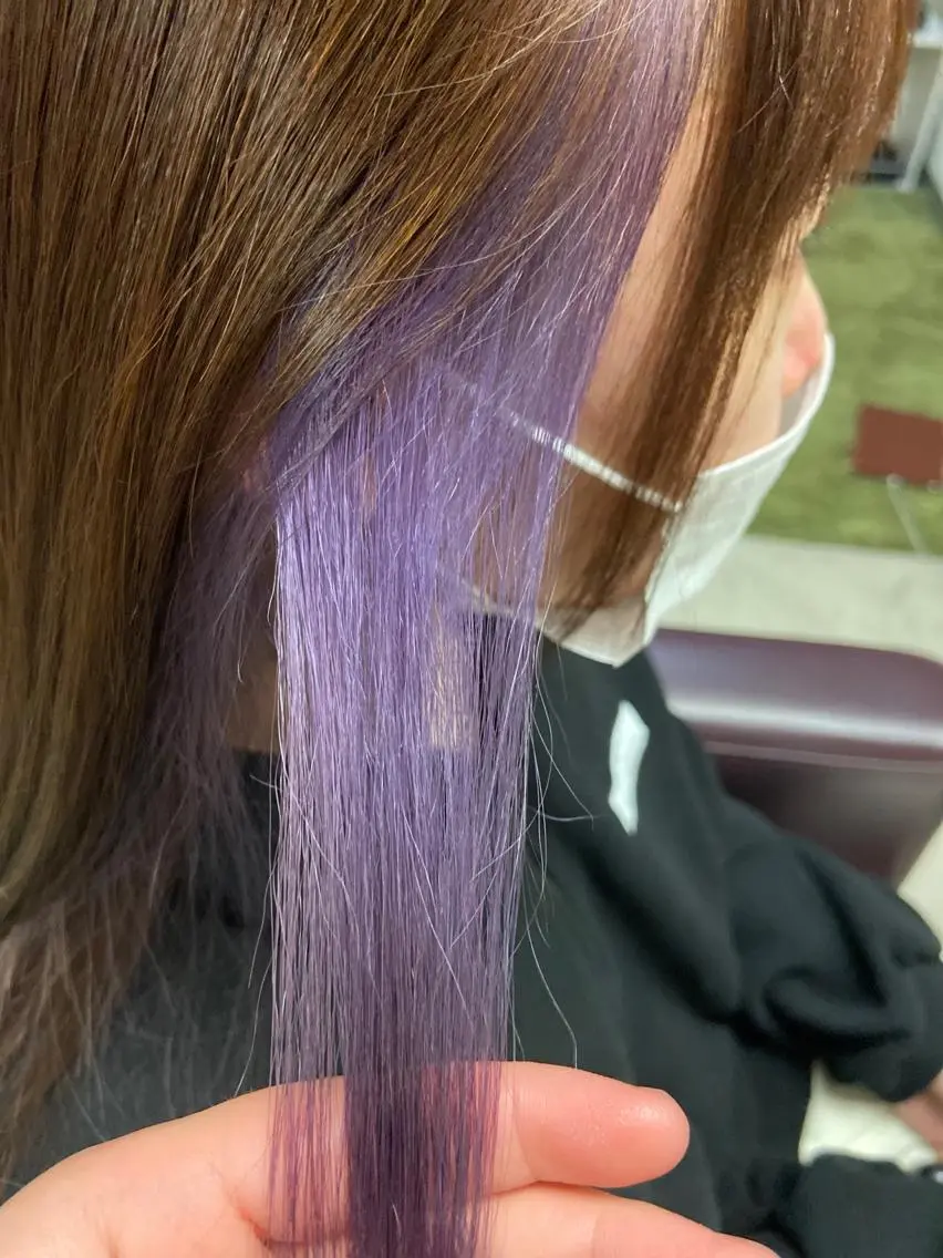セミロング カラー ラベンダーカラー ヘアカラー 千上 結希奈のヘアスタイル