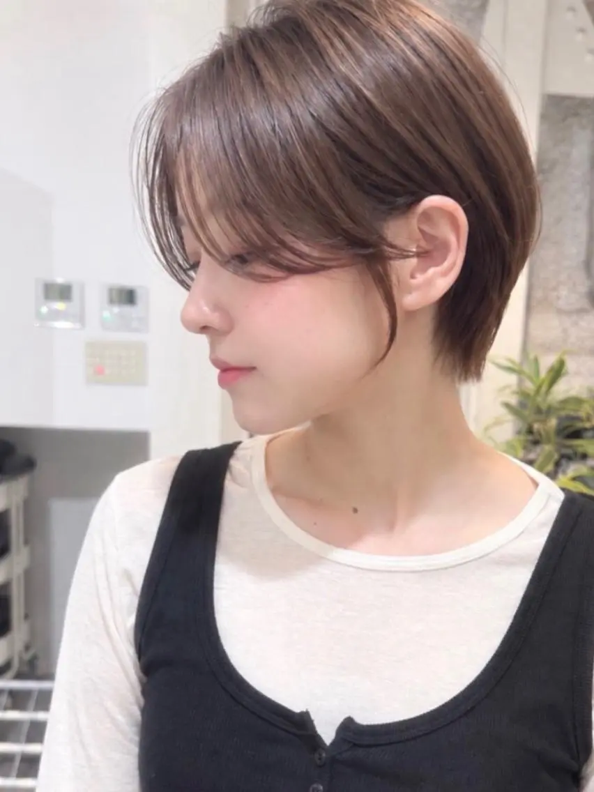 ショート カラー 丸みショート ブラウンカラー ミルクティーブラウン ショートヘア カット ヘアカラー 骨格診断で絶対可愛い ✨丸みショート✨凌弥のヘアスタイル