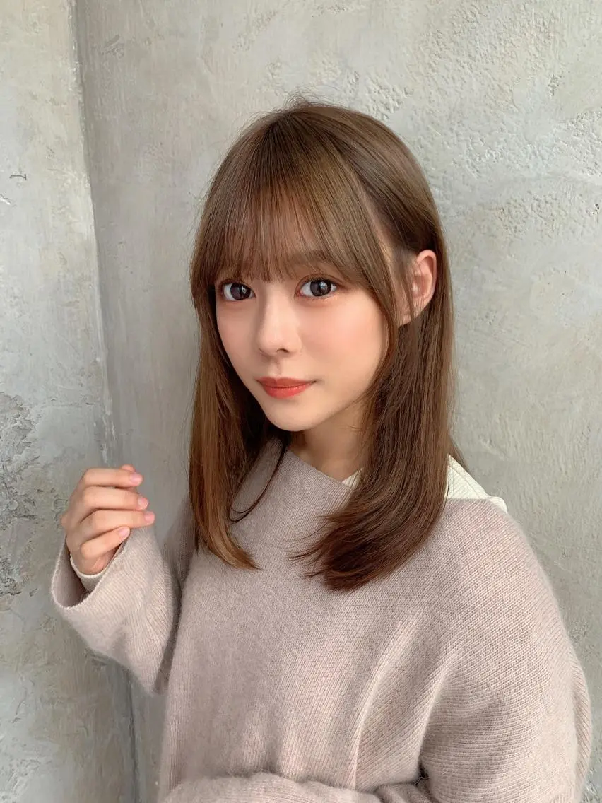 ミディアム カラー パーマ バレイヤージュ ブリーチ ケアブリーチ ダブルカラー ハイライトカラー カット ヘアカラー 縮毛矯正 トリートメント 銀座✨レイヤーカット 顔まわり/坂本亜裟海のヘアスタイル