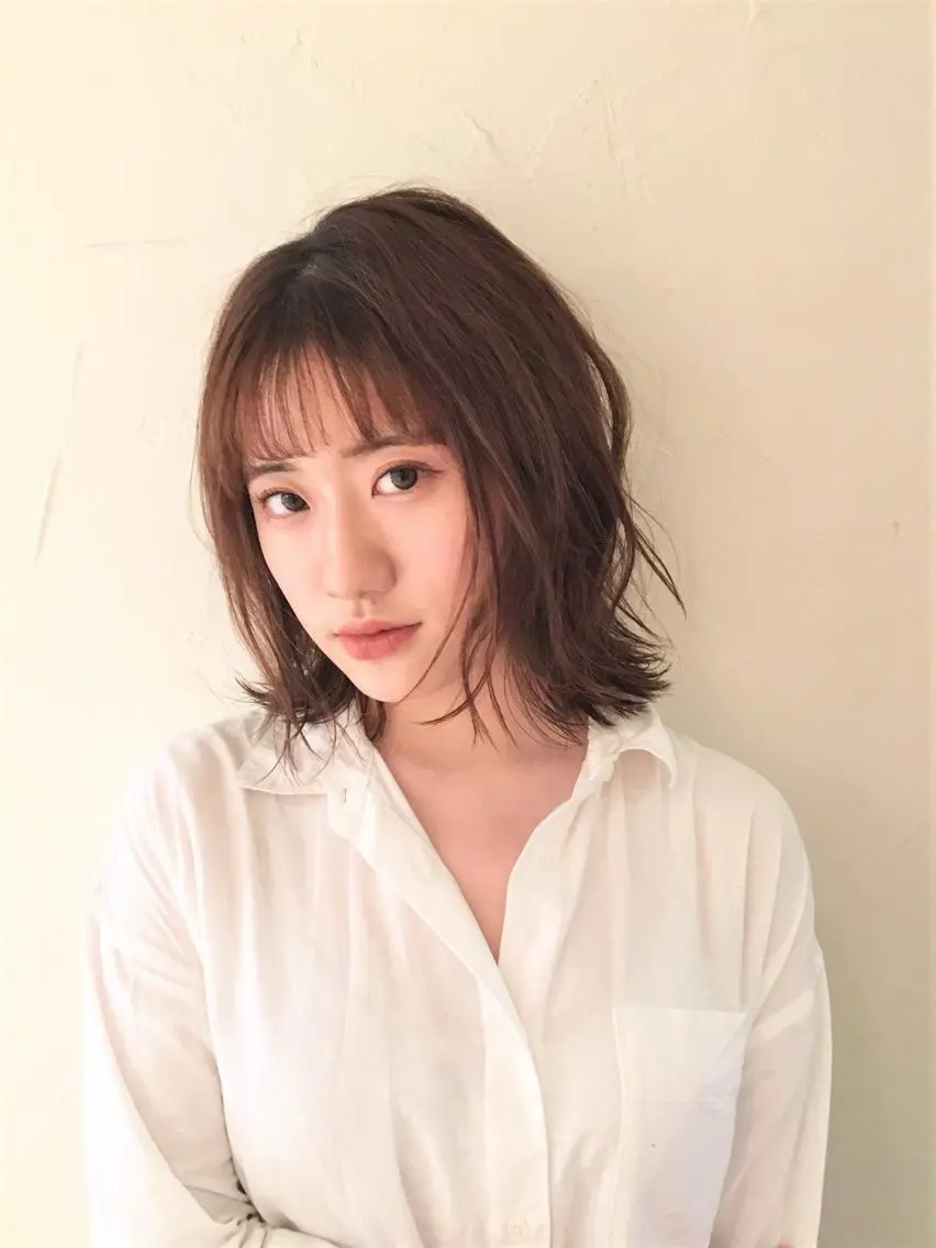 ミディアム シマダ アユミのヘアスタイル