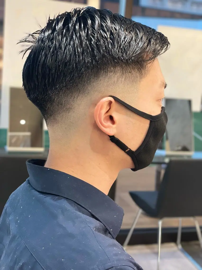 ショート メンズ フェードカット スキンフェード メンズヘア特化 崎田 成人のヘアスタイル