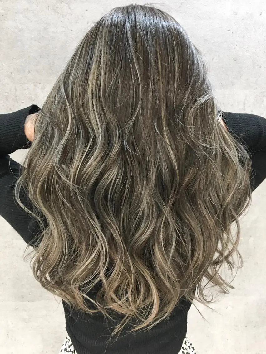ロング ヘアカラー トリートメント KYOKO 【Bear】のヘアスタイル