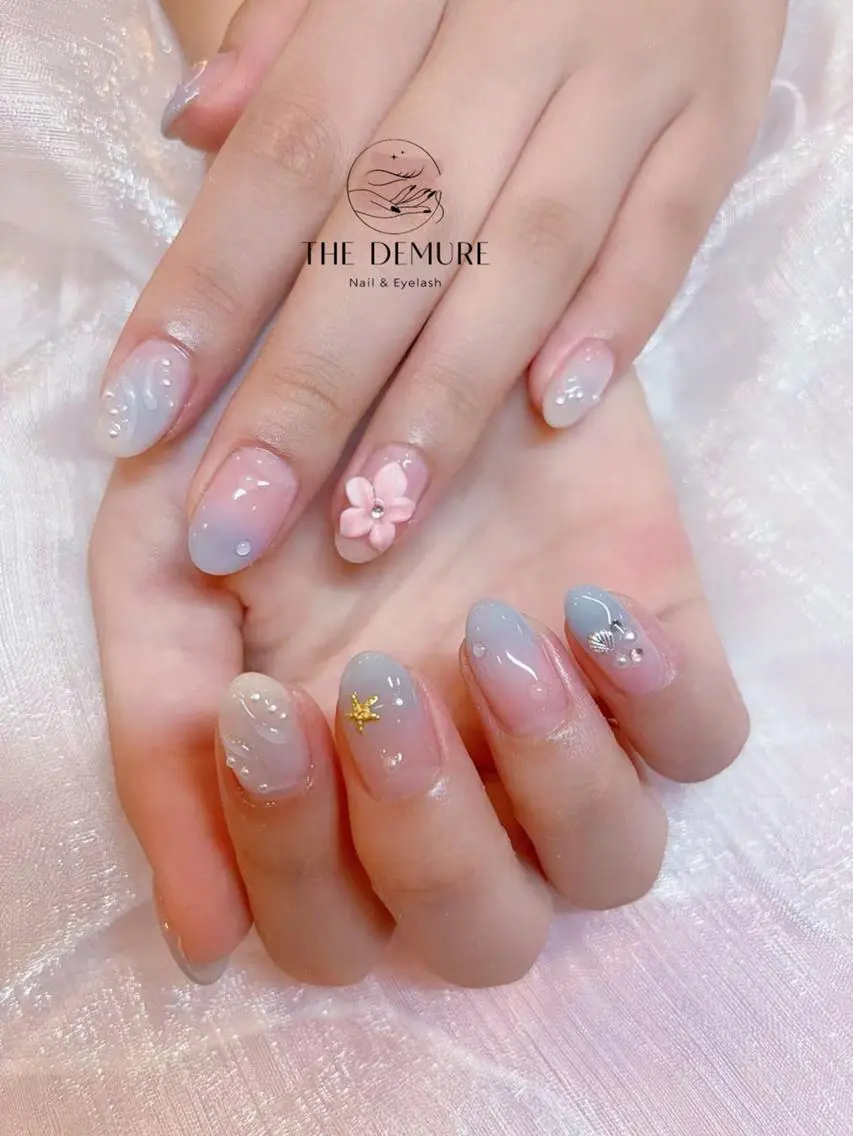 ネイル Demure Amy 銀座店のネイルデザイン