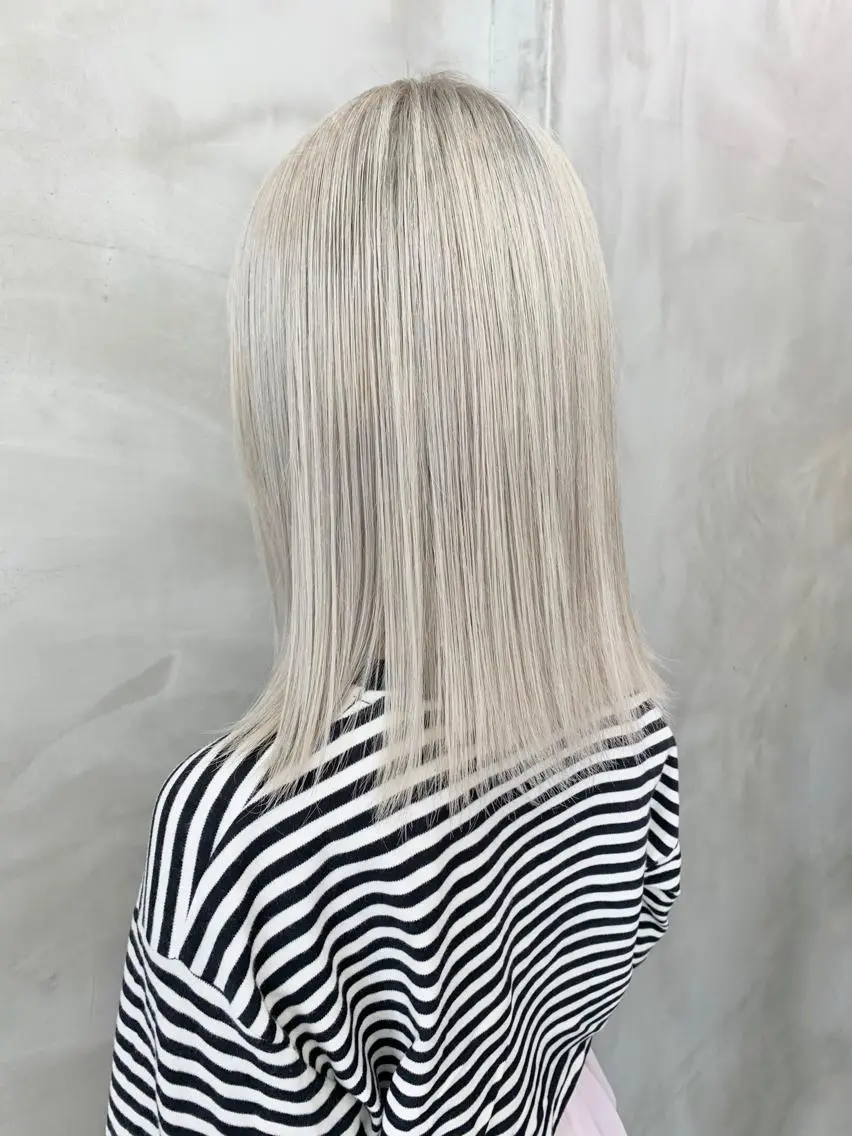 セミロング カラー 🐝 hachi🐝のヘアスタイル