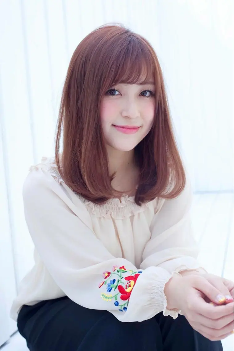 セミロング カラー アッシュ 透明感カラー ピンクカラー ピンクアッシュ カット ヘアカラー トリートメント フォルテ青山 月に1回の特別価格のヘアスタイル