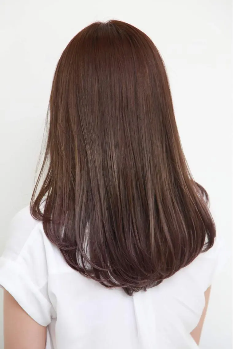 セミロング トリートメント ヘアカラー トリートメント 髪質改善/縮毛矯正 /レイヤーカット岡部のヘアスタイル