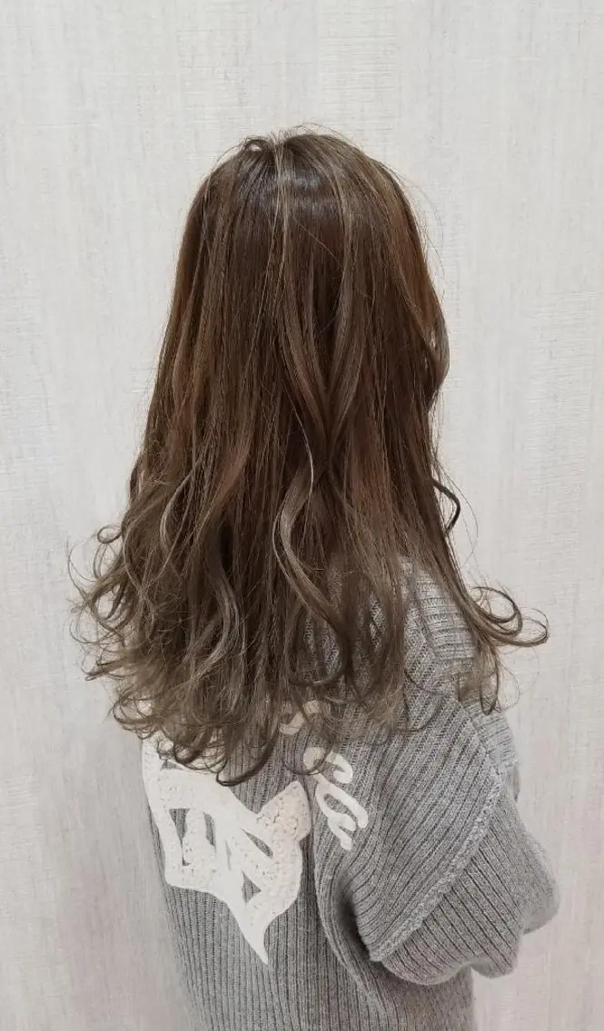 ロング カラー 透明感カラー カット ヘアカラー レイヤー×艶髪特化 代表 西村功平のヘアスタイル