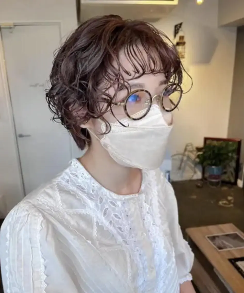 ミディアム JESSICA .のヘアスタイル