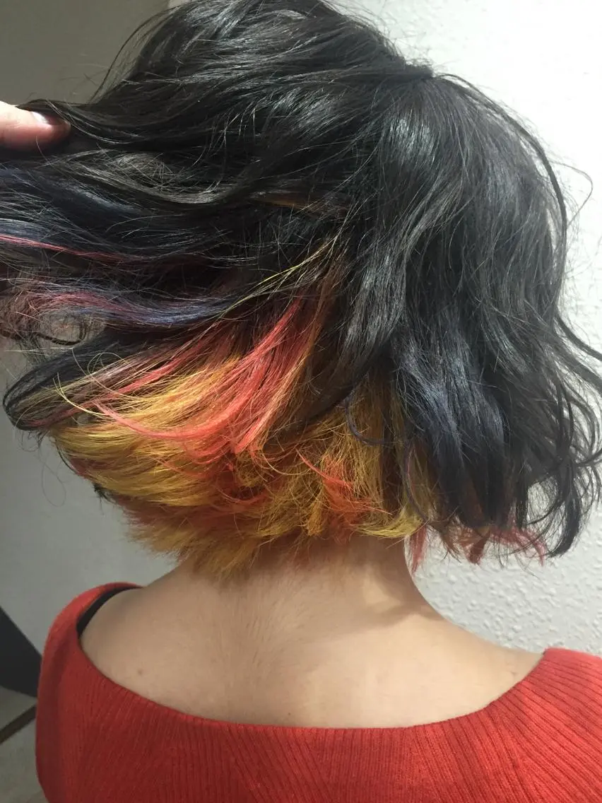 ミディアム カラー パーマ ヘアアレンジ メンズ キッズ ネイル マツエク・マツパ メンズインナーカラー インナーカラー 赤色 新宿/髪質改善/ 美髪矯正✨浅江通友のヘアスタイル