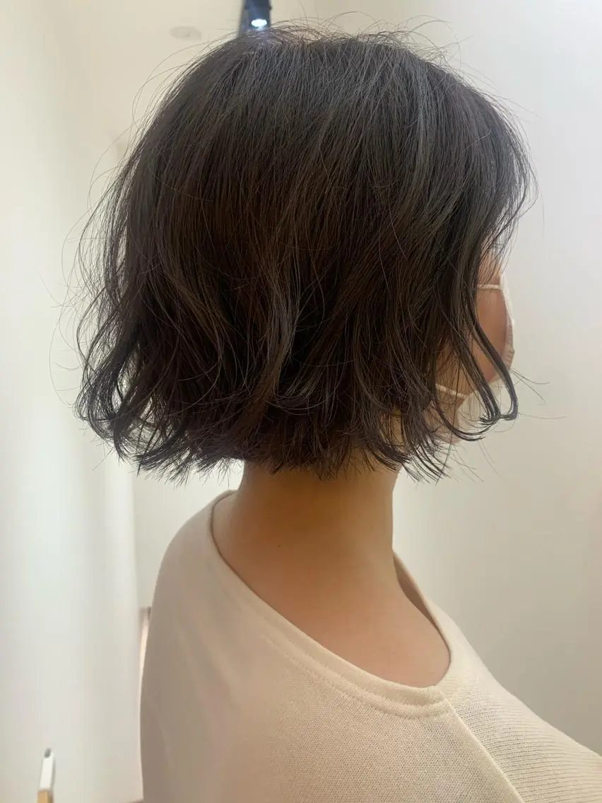 ショート カラー 透明感カラー ラベンダーカラー シルバー ボブ hubhair レイヤー/透明感のヘアスタイル