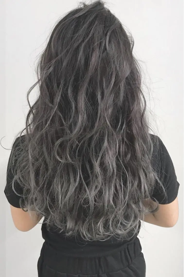 ロング ヘアカラー yoriダブルカラー 代表すがわらのヘアスタイル