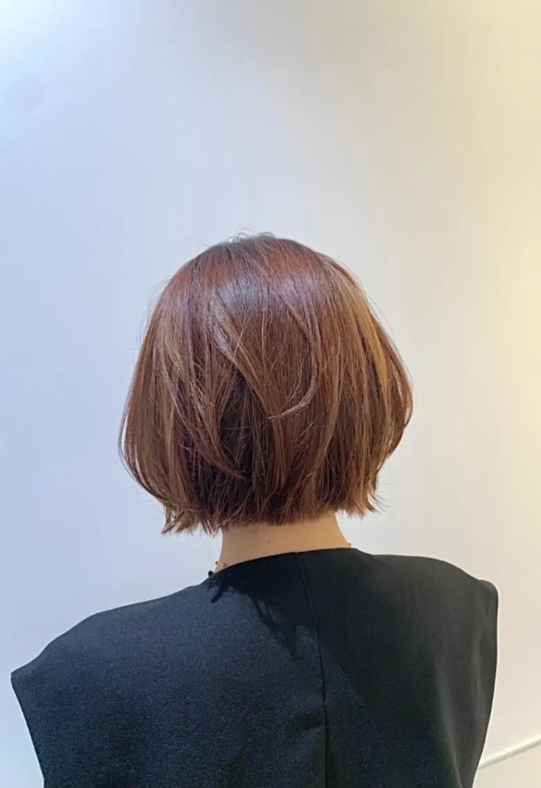 セミロング カラー ボブ 透明感カラー ボブ 髪と心を整える美容師のヘアスタイル