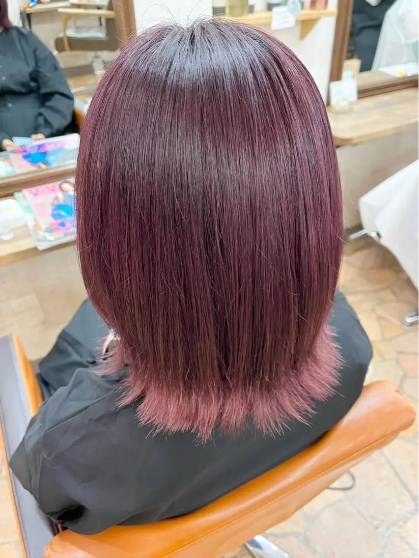 ショート カラー ボブ 秋山 悠希のヘアスタイル