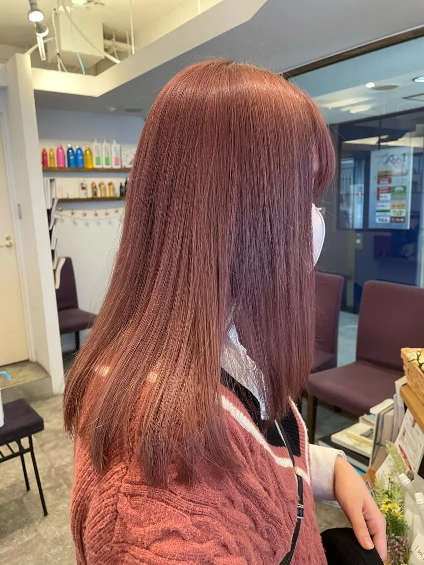 ロング カラー ブリーチ ピンクカラー 奥野 紗弓のヘアスタイル
