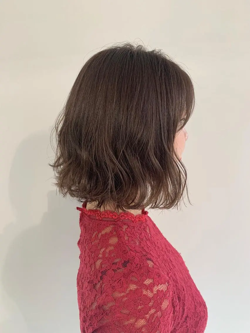 ミディアム カラー パーマ ヘアアレンジ アディクシーカラー 透明感カラー 加藤 綾華のヘアスタイル