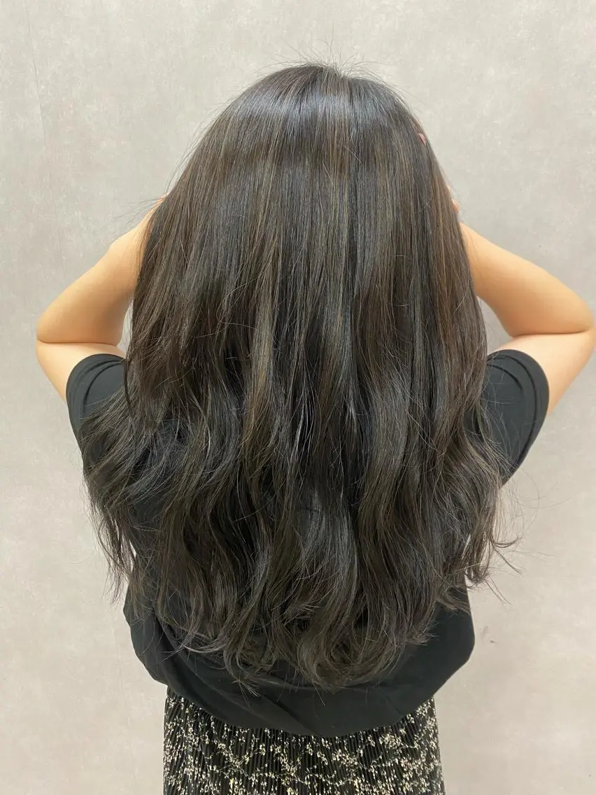 ロング カラー 【髪質改善 艶髪】 布川 莉穂のヘアスタイル