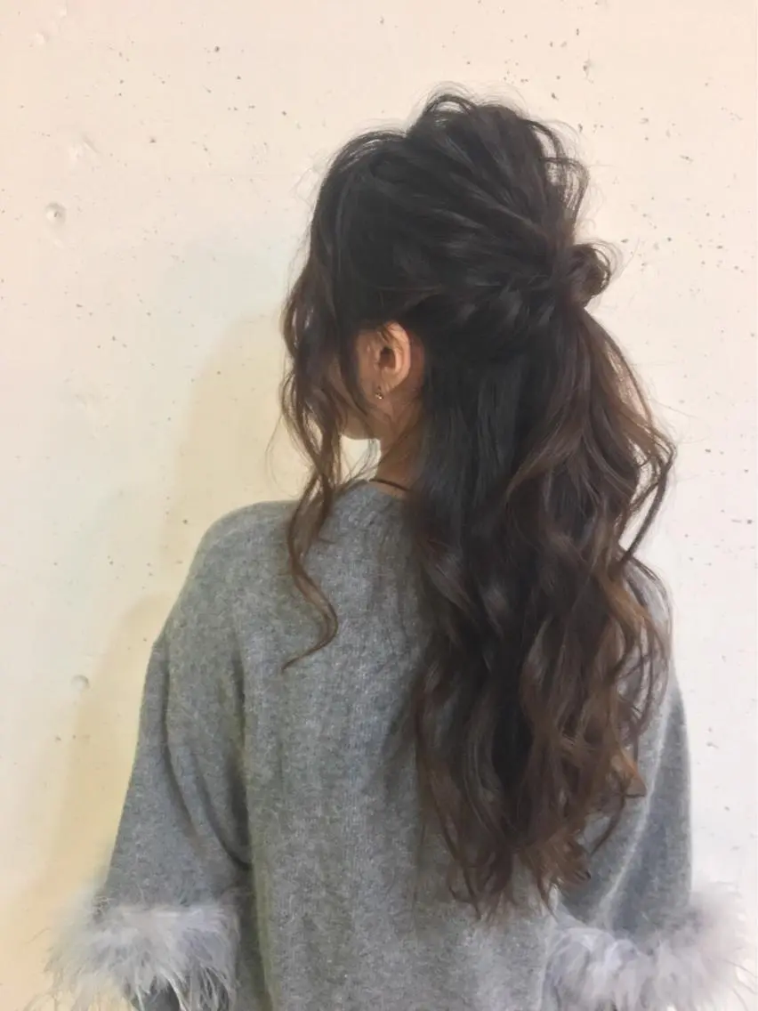 ロング カラー ヘアアレンジ ハーフアップ ヘアセット 佐藤 輝幸のヘアスタイル