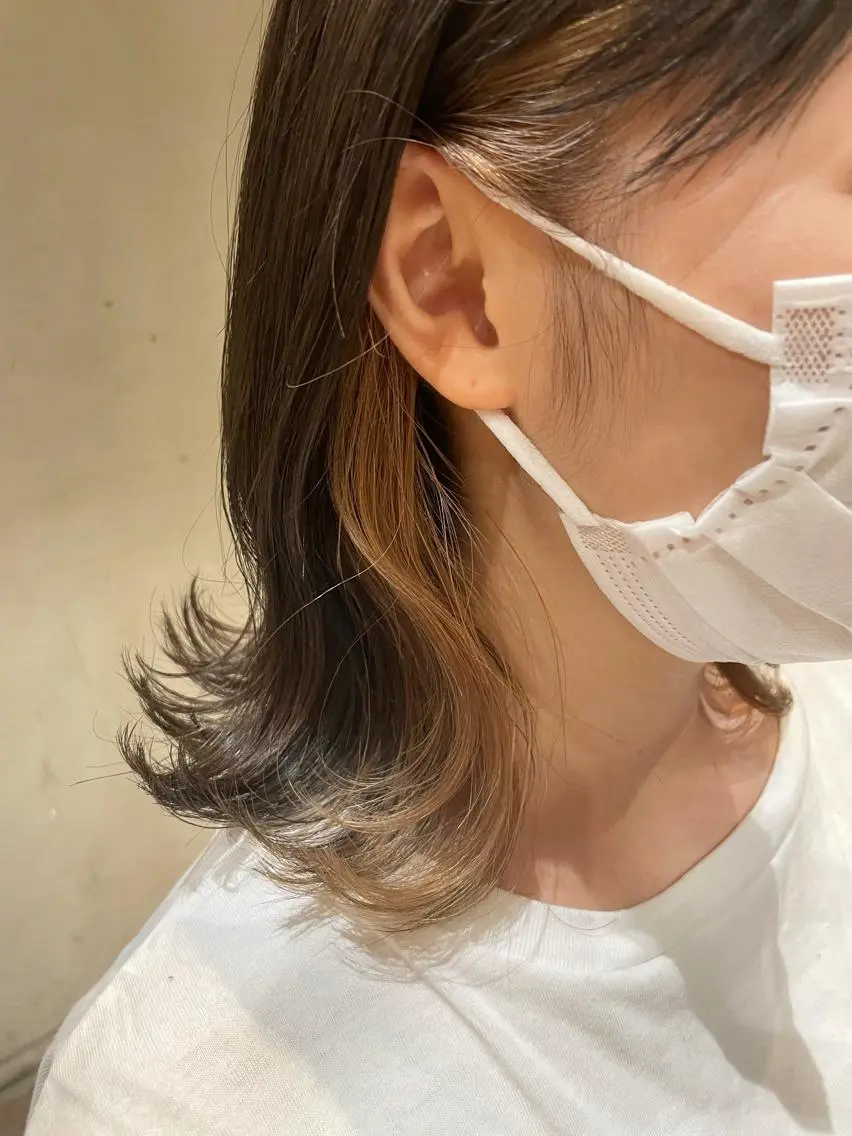 ミディアム 小林 愛花のヘアスタイル
