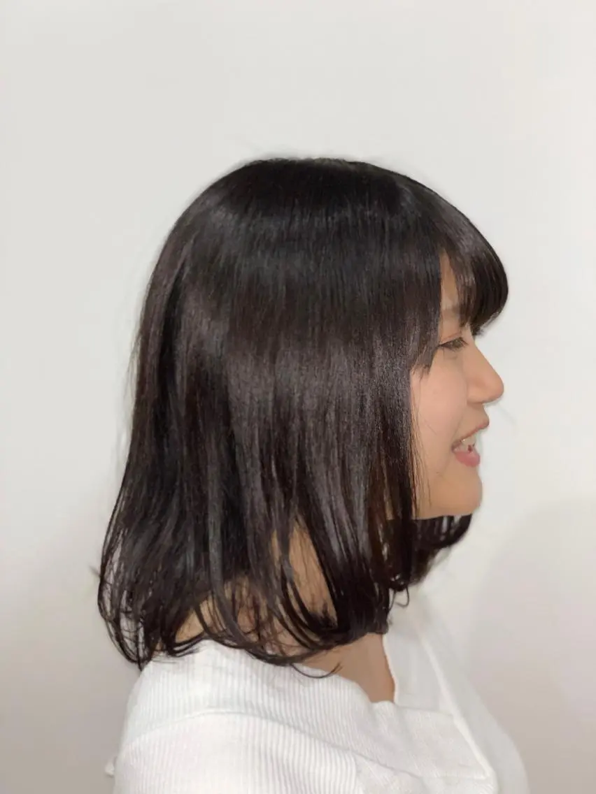 ミディアム 顔まわりレイヤー レイヤーカット ViaLa Hair 🌈すずきたくむ✂︎のヘアスタイル