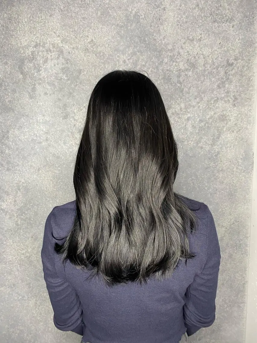ロング カラー 黒髪 ネイビーカラー AiRU hair RIRIKOのヘアスタイル