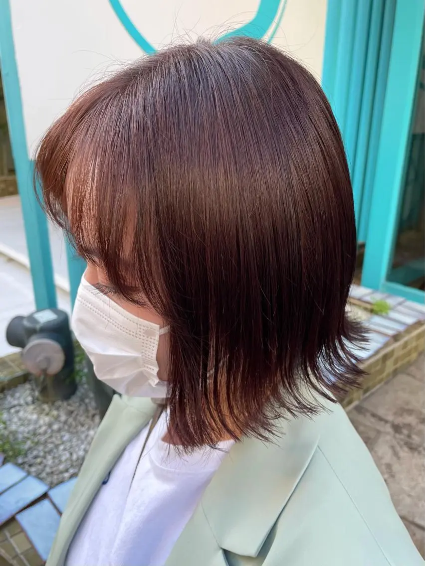 ミディアム カラー 切りっぱなしボブ ブラウンカラー ピンクカラー ピンクブラウン ボブ カット ヘアカラー トリートメント 佐藤 魁人のヘアスタイル