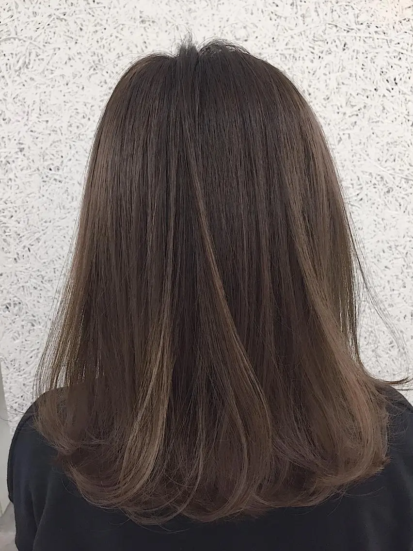 ミディアム カラー ヘアアレンジ アディクシーカラー アッシュ バレイヤージュ ブリーチ ケアブリーチ ✨ハイクオリティ✨ 山本香也のヘアスタイル