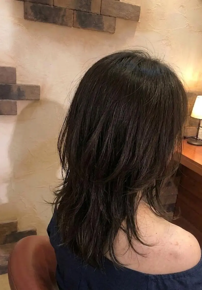 ミディアム カラー 透明感カラー レイヤーカット カット ヘアカラー トリートメント ヘッドスパ flencia 丸 和博｜カットのヘアスタイル