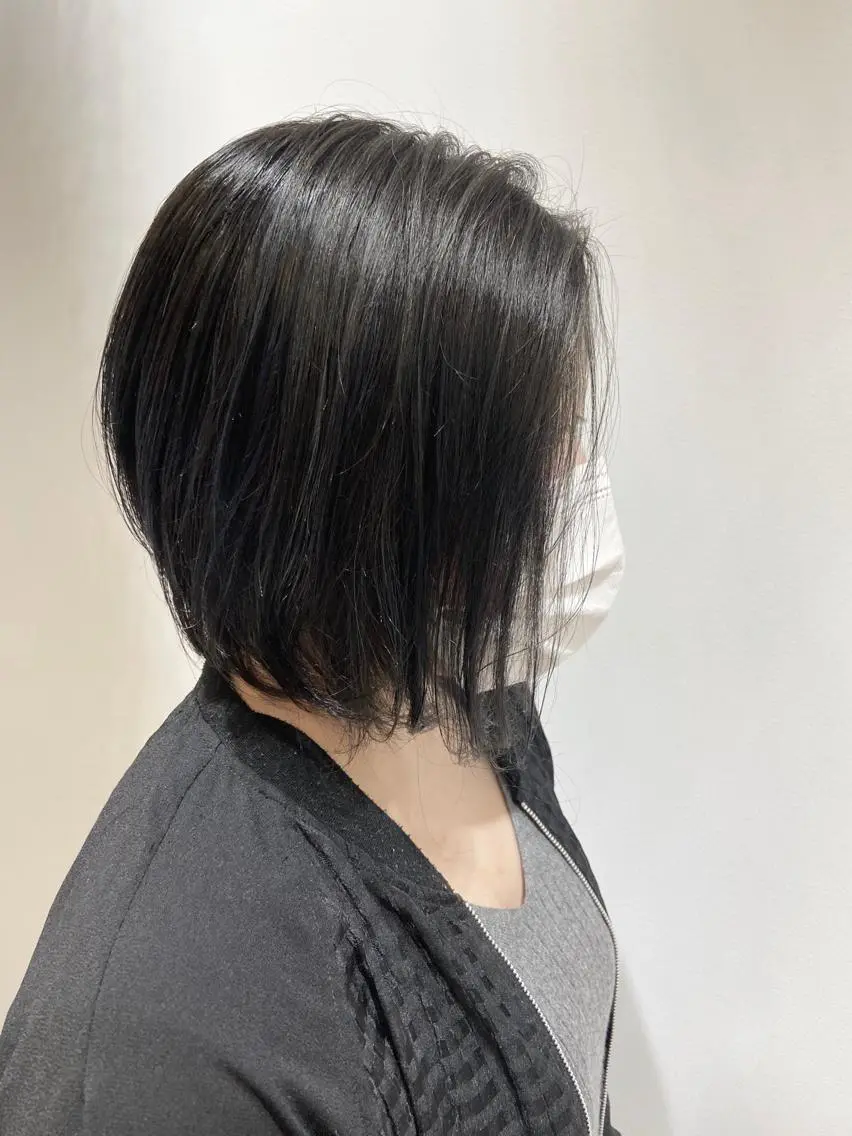 ショート カラー ヘアカラー 🐺ウルフ/レイヤー 似合わせ‎🤍沙羅のヘアスタイル