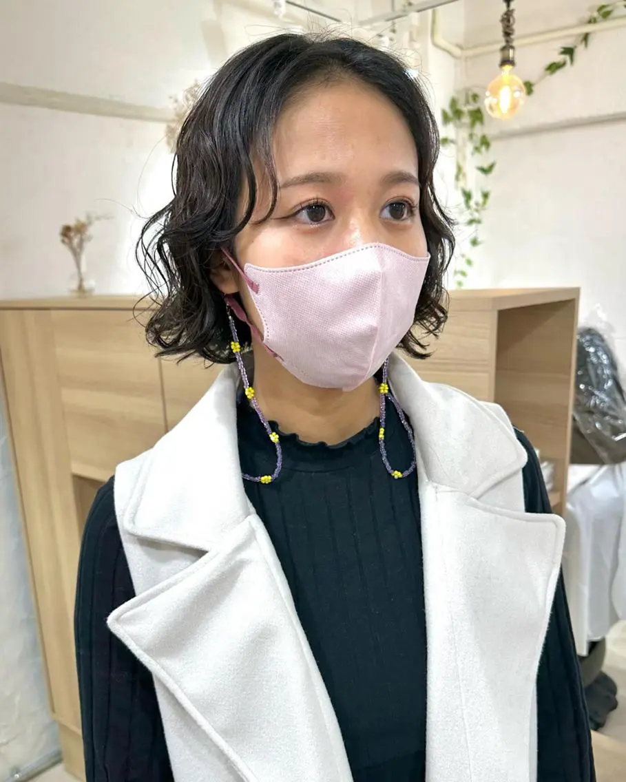 ショート カラー パーマ 切りっぱなしボブ 前下がりボブ ショートボブ 黒髪 ボブ 髪質改善 縮毛矯正/ レイヤー/銀座/本木のヘアスタイル
