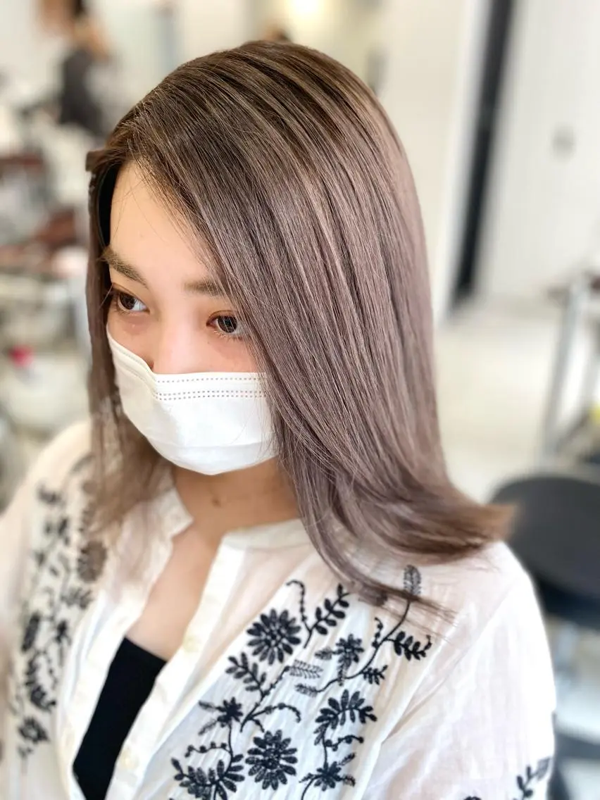 ミディアム カラー グレージュ opus 店長大和 レイヤー/赤み消しのヘアスタイル