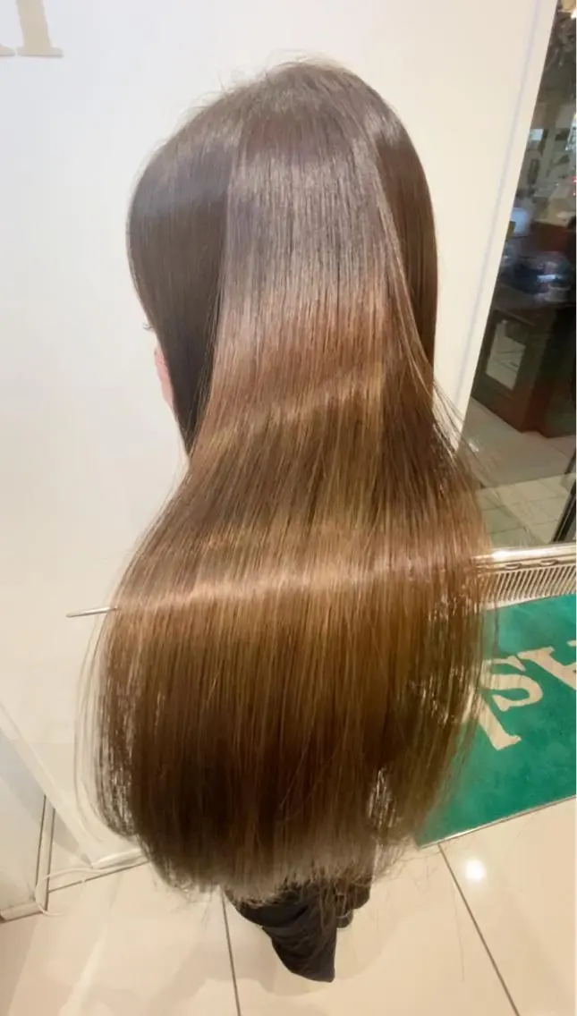 ロング カラー パーマ カット ヘアカラー トリートメント 💎縮毛矯正💎 髪質改善・店長 伊藤のヘアスタイル