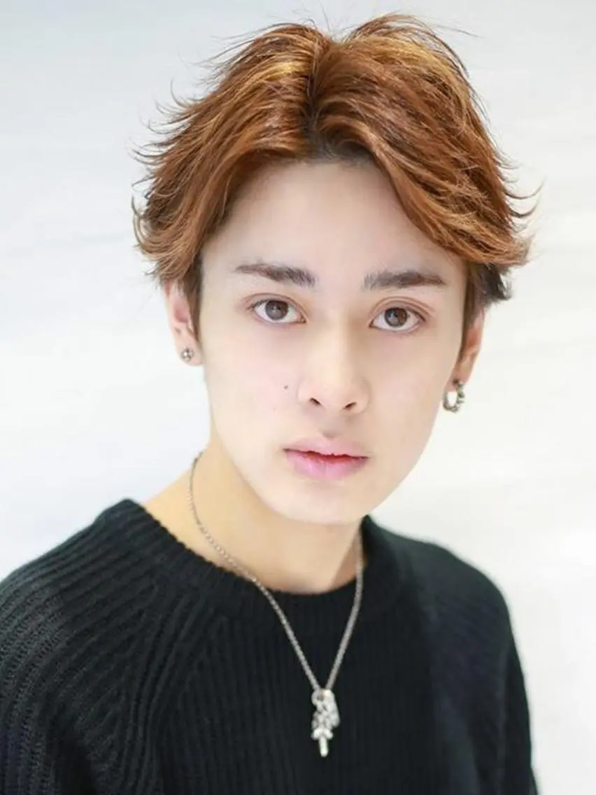 ショート ミディアム カラー パーマ メンズ センターパート Soleria 田中慎一のヘアスタイル