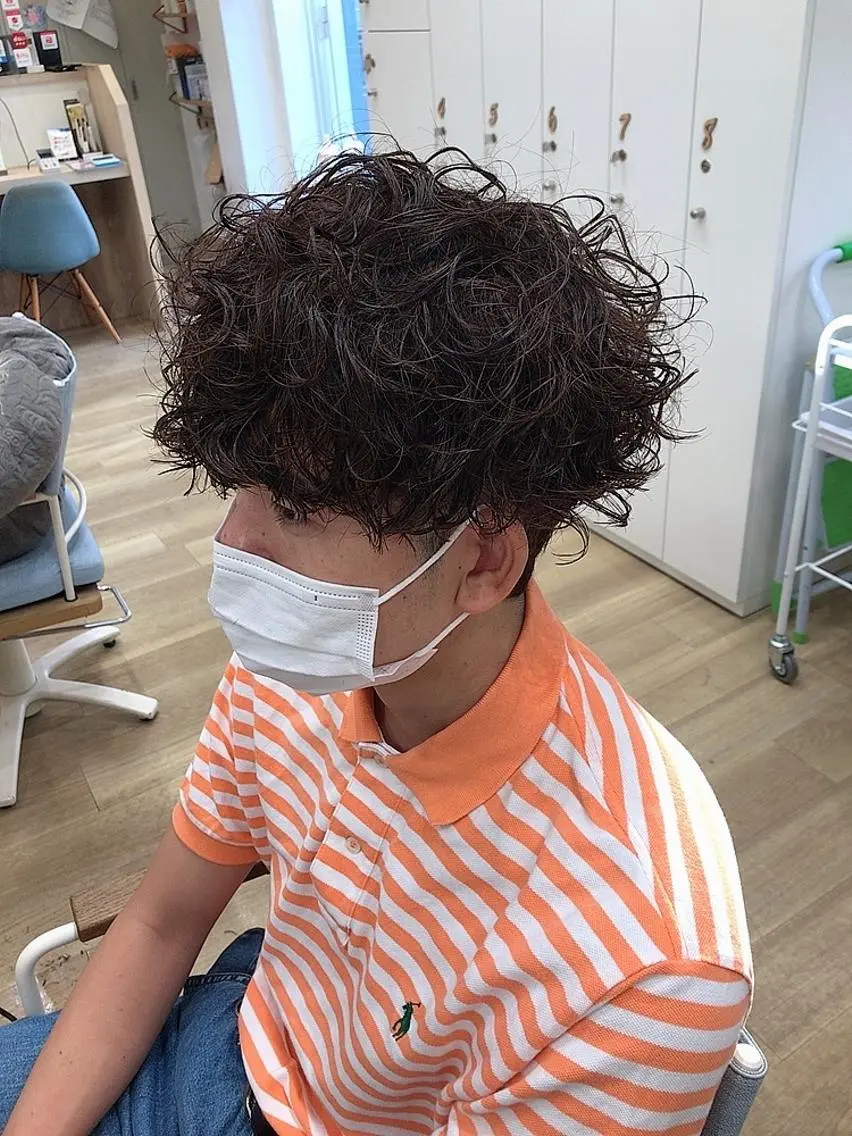メンズ メンズパーマ波巻き 🌳大森悠登🌳のヘアスタイル