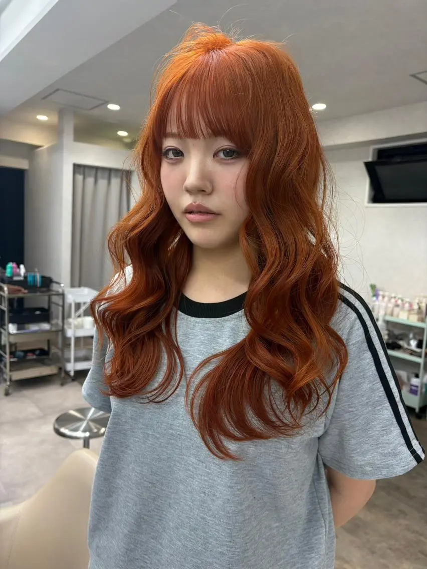ロング カラー パーマ オレンジ ロング 🎀ブリーチ ハイト ーン ♡Kanon♡のヘアスタイル