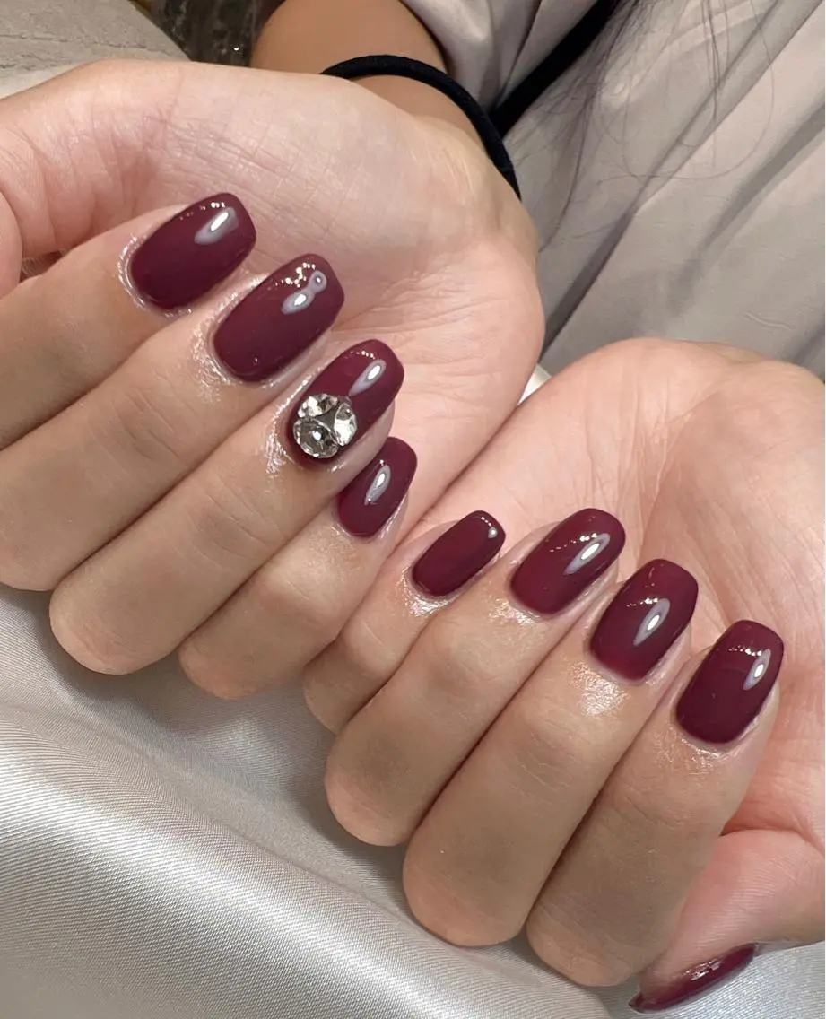 ネイル ワンカラーネイル 赤色 シンプルネイル bijou nailsのネイルデザイン