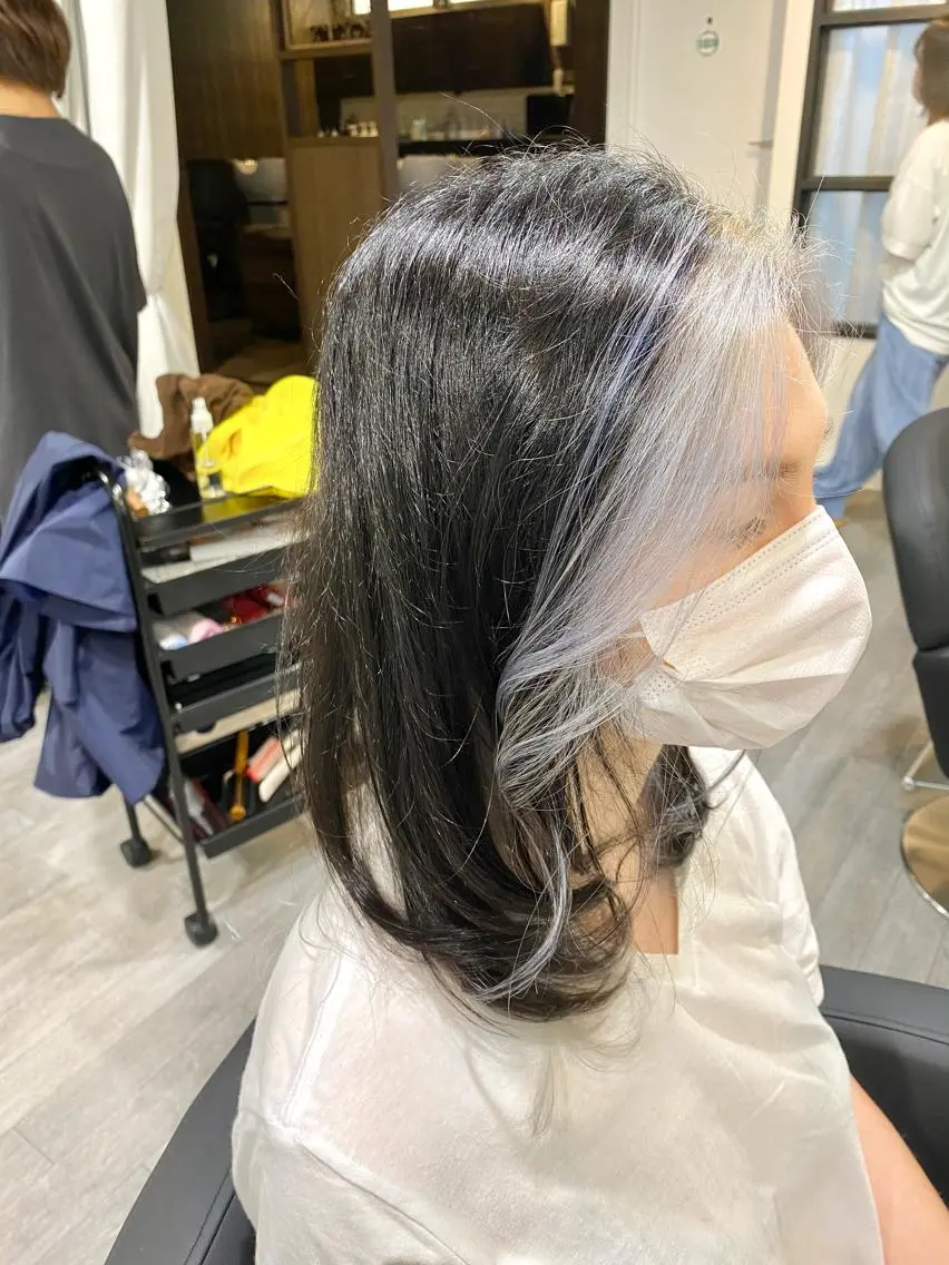 セミロング カラー アディクシーカラー バレイヤージュ ブリーチ ケアブリーチ デザインカラー ヘアカラー 先着1名様限定 カット無料のヘアスタイル