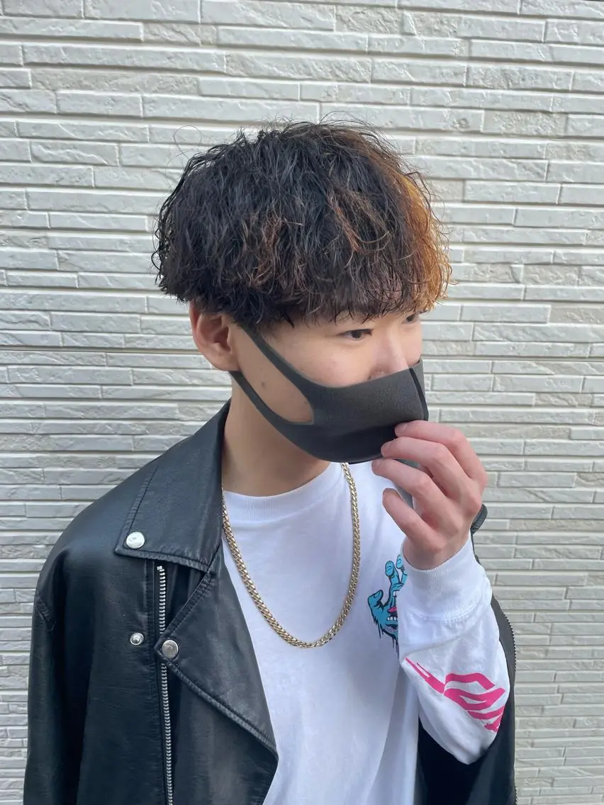 ショート カラー パーマ ヘアアレンジ メンズ キッズ メンズパーマ メンズツイストパーマ 波巻きパーマ ツイストパーマ SHUN メンズパーマのヘアスタイル